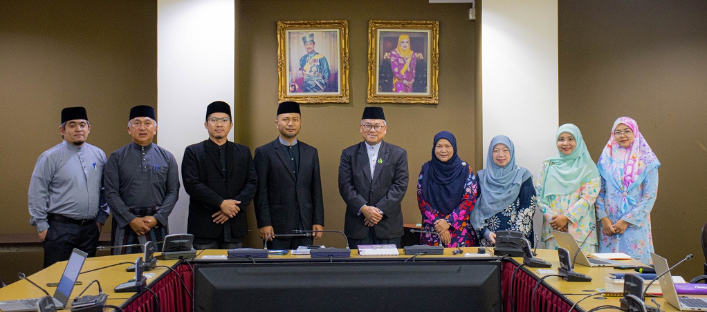 LAWATAN KERJA RASMI DARIPADA PUSAT SAINS KEMANUSIAAN, UNIVERSITI MALAYSIA PAHANG AL-SULTAN ABDULLAH (UMPSA) KE KEMENTERIAN HAL EHWAL UGAMA