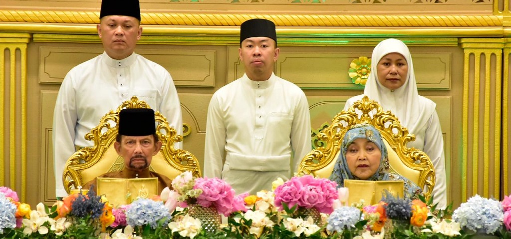 MAJLIS IBADAH KORBAN SUNAT KEBAWAH DULI YANG MAHA MULIA PADUKA SERI BAGINDA SULTAN DAN YANG DI-PERTUAN NEGARA BRUNEI DARUSSALAM DANKEBAWAH DULI YANG MAHA MULIA PADUKA SERI BAGINDA RAJA ISTERI SERTA KERABAT BAGINDA SEMPENA SAMBUTAN HARI RAYA AIDILADHA 