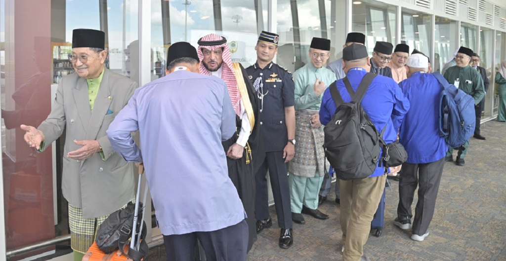 PENERBANGAN KEDUA BAKAL JEMAAH HAJI NEGARA BRUNEI DARUSSALAM  BAGI MUSIM HAJI TAHUN 1447H / 2026M